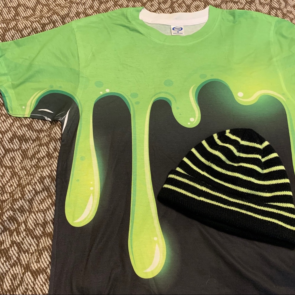 Green slime shirt + Beanie